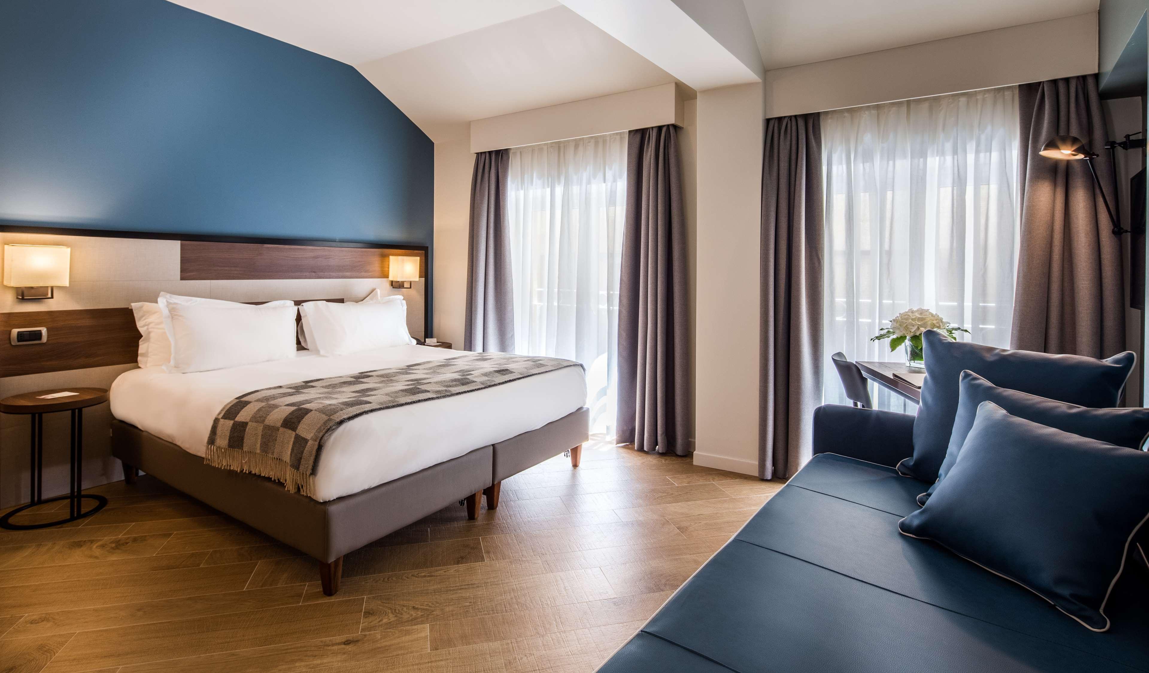 Western Metropoli 3*