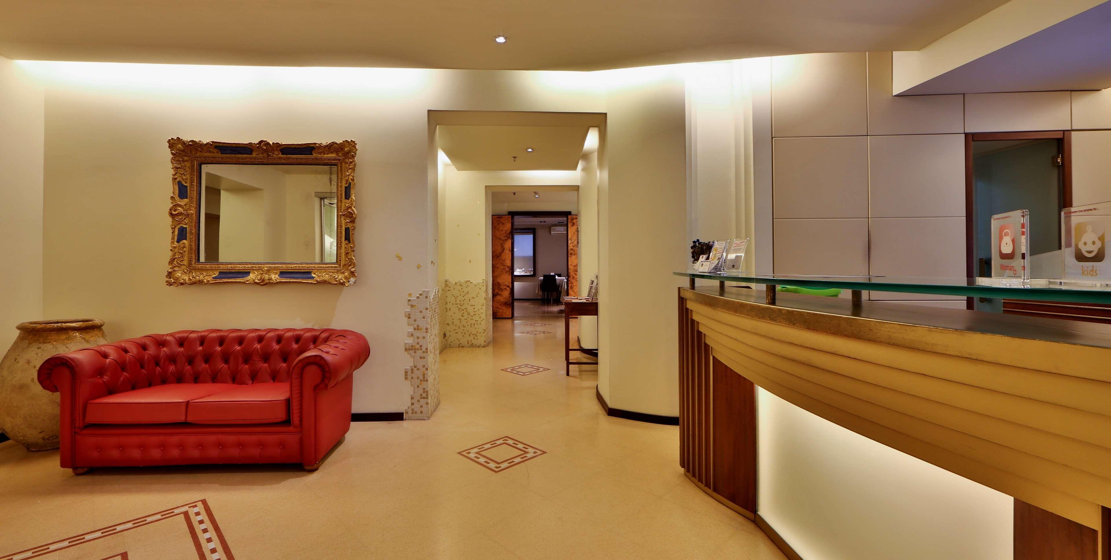 Western Metropoli Hotel 3*